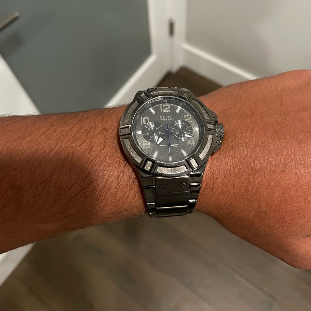 Guess W0041g1 Men's Gray Stainless Steel Watches